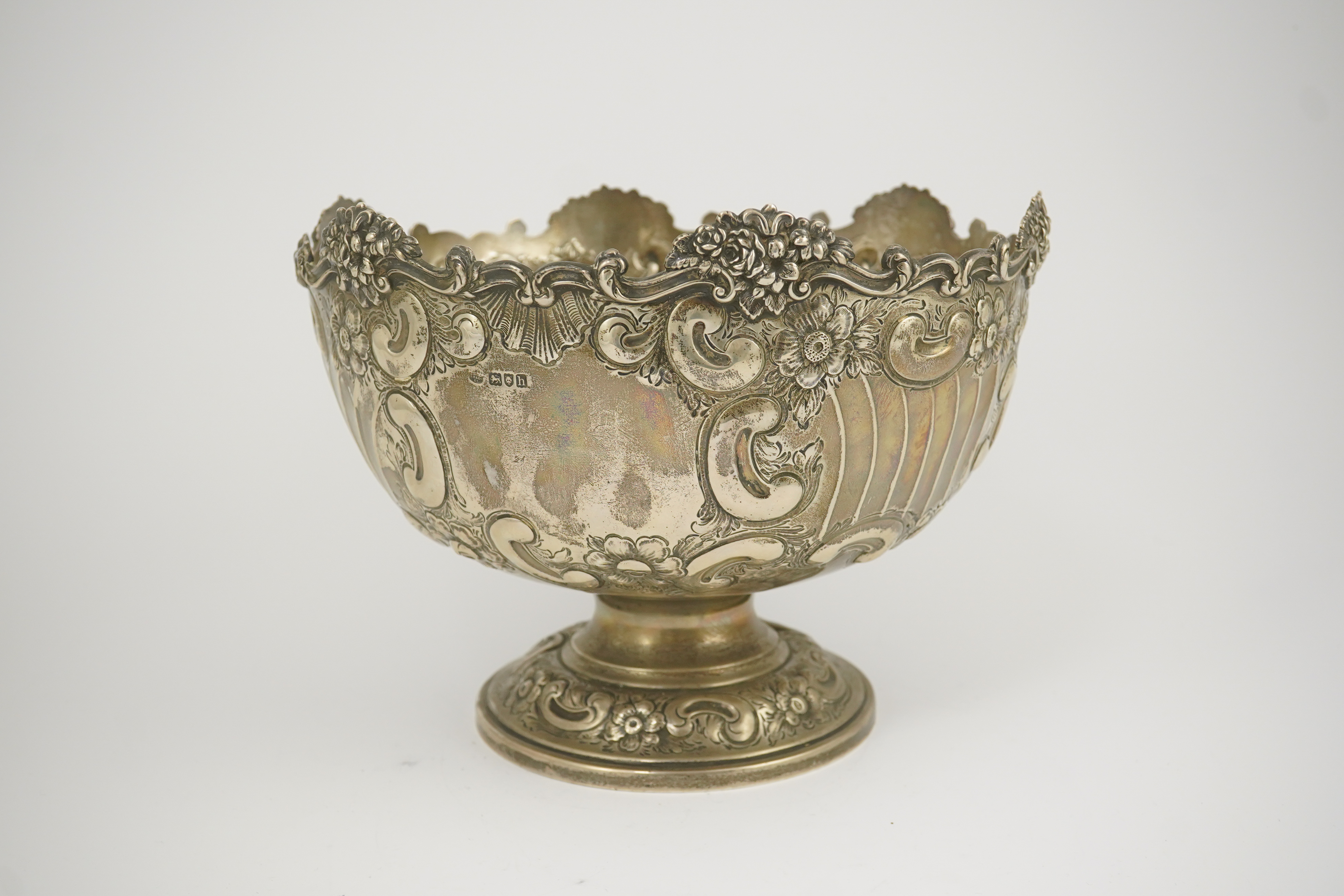 An Edwardian repousse silver rose bowl, by Hawksworth, Eyre & Co